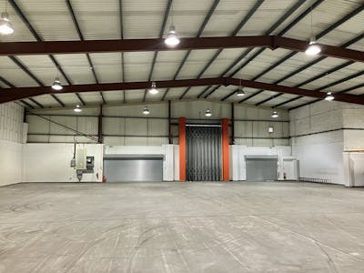 Unit 7 Plane Tree Crescent, Feltham, Warehouse To Let - IMG_1107.jpg