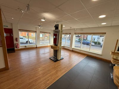 1 Anson Close, South Woodham Ferrers, Retail To Let - WhatsApp Image 2025-12-22 at 12.46.20 (2).jpeg