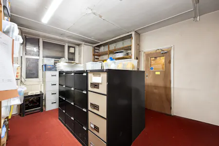32-33 Queens Road, Brighton, Alternative Use Opportunity / Cafe (A1) / Class E Retail / Leisure / E (Commercial / Business / Service) / E Class Retail / Leisure (no extract - Open A1) / Education / Leisure / Office / Other / Retail / Retail - In Town / Sui Generis To Let - Queen's Road 32-33-008.JPG