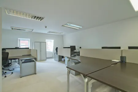 Penthouse, Cavendish House, Dublin 7, Office To Let - 1L1020752.jpg