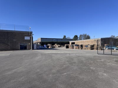30 Oxford Road, Yeovil, Industrial/Logistics For Sale - IMG_7797.JPG