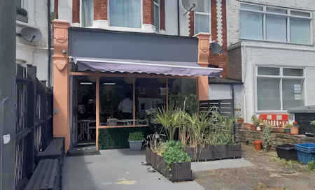 44 Upper Richmond Road West, London, Office / Retail To Let - 20260617_143042.jpg