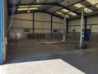 The Garage, Cowbeech, Hailsham, Industrial To Let - 20250709_103812.jpg