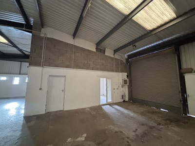 Unit 40 and 41, Albion Industrial Estate, Pontypridd, Industrial To Let - IMG_6386.jpeg