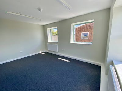 58 Wilbury Way, Hitchin, Office / Serviced Office To Let - 4.jpg