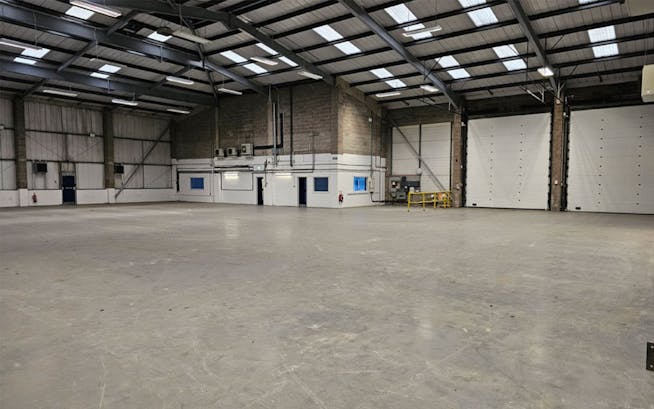 Unit 3 Waterglade, West Thurrock, Industrial To Let - Unit3Watergladeinternal.jpg