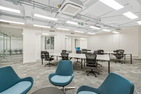 9 Kingsway, London, Office To Let - DSC05194.jpg