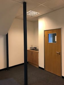 Unit 3 Beacon Court, Pitstone, Light Industrial / Warehouse For Sale - 4.jpg