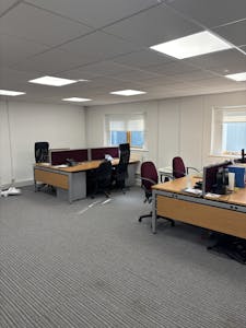 Unit 4, Pavilion Business Park, Leeds, Office To Let - IMG_2434.jpg