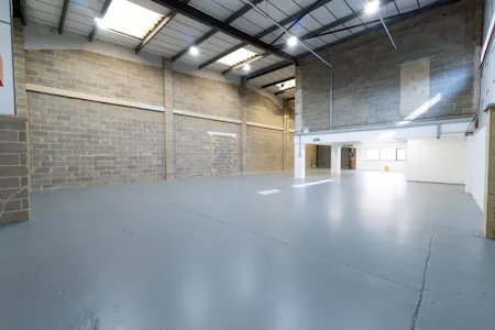 Unit 4, 79 Sumner Road, Croydon, Industrial / Industrial / Storage / Industrial / Warehouse / Workshops To Let - Unit 4 INT-01.jpg
