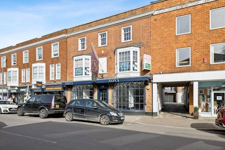 Second Floor Offices, 79-81 High Street, Marlow, E (Commercial / Business / Service) / Office To Let - 104744 - Second floor office  (4).jpg