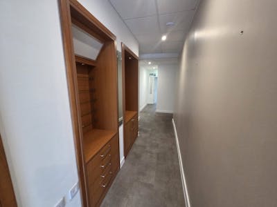90 Elm Road, Leigh-on-Sea, Retail To Let - WhatsApp Image 20250926 at 124612_fa830f6f.jpg