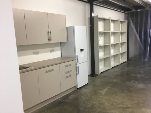 Unit 3, Waltham Abbey, Industrial To Let - IMG_9081.JPG