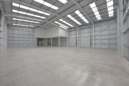 Unit 16, Bridgewater Point, Trafford Park, Industrial To Let - DSC_3086.JPG