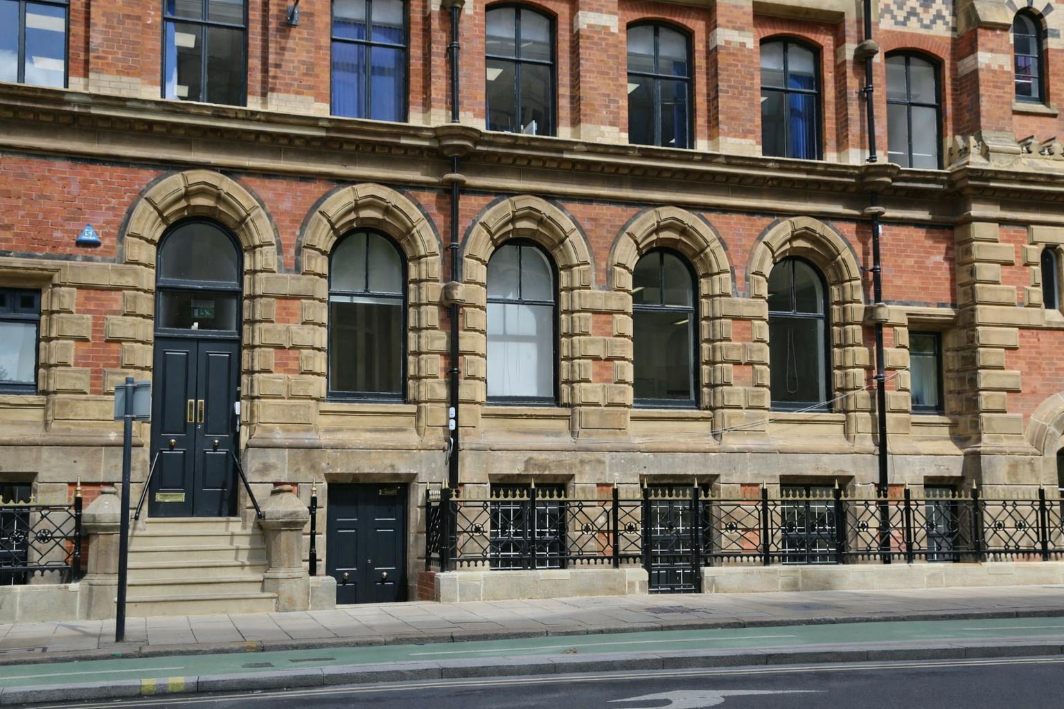 No.1 King Street, Kings House, Leeds, Offices To Let - No.1 KS - Front door.png