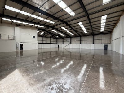 Unit A Centrepoint, Trafford Park, Industrial To Let - Refurb interior photo.jpg