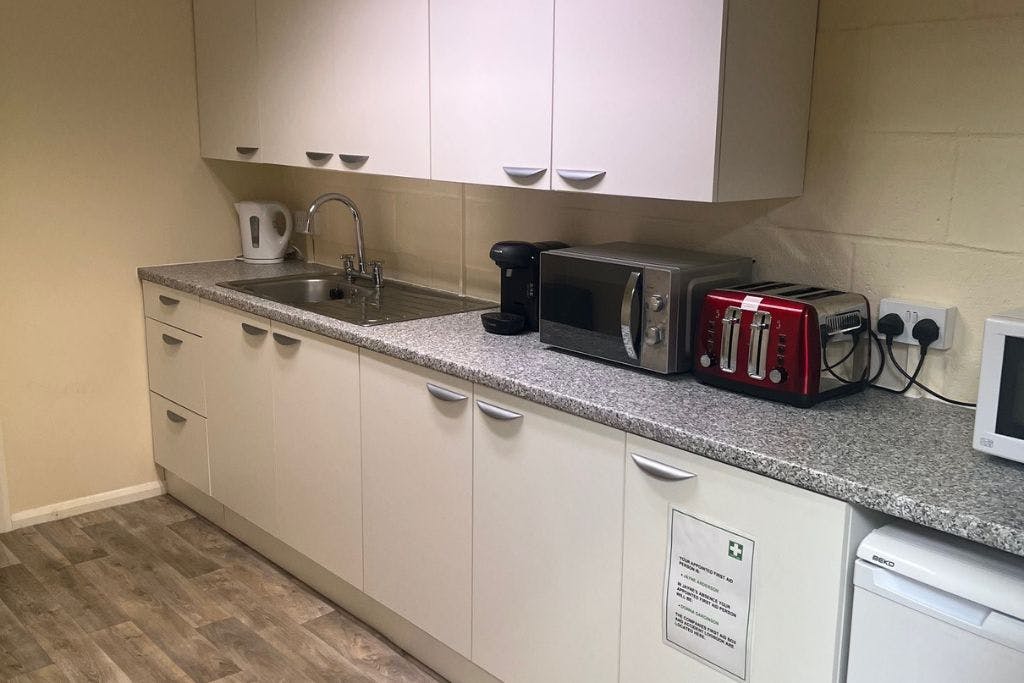 Office in Ware - photo 4