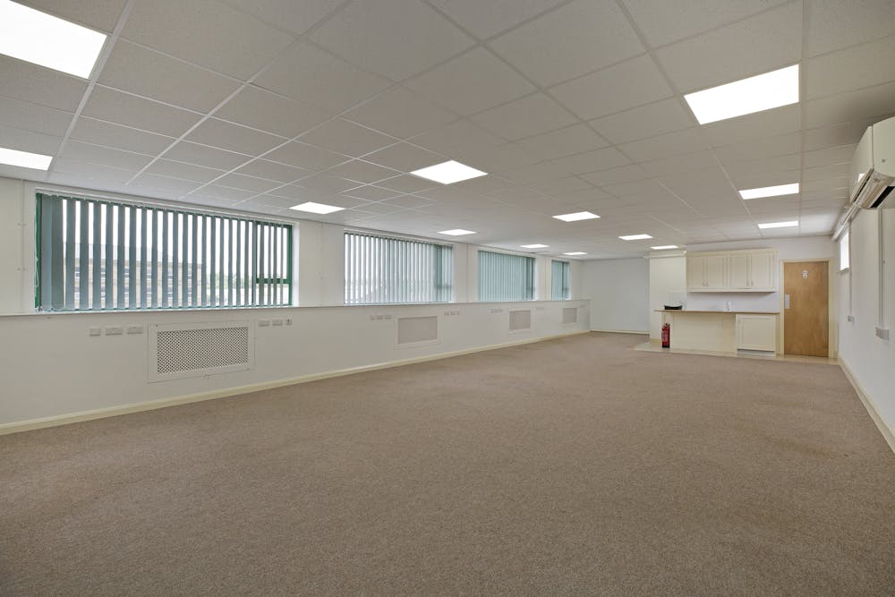 S2, 102 Kirkstall Road - IMG_3896.jpg