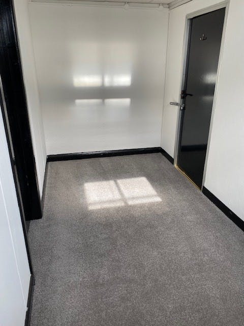 Office in Greenwich - photo 4