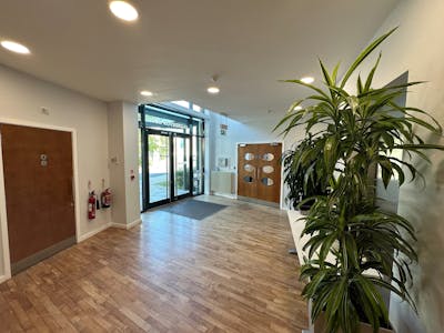 Glendevon House, 4 Hawthorn Park, Leeds, Office To Let - 10.jpg