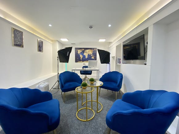 78 Park Street, Luton, Retail To Let - IMG_1887.JPG