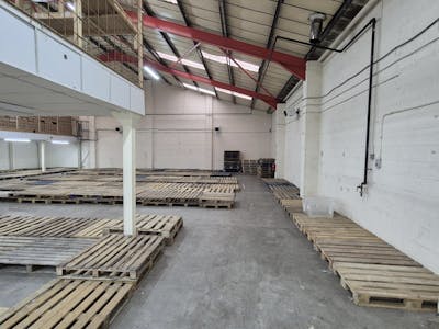 Unit 8d, Hazel Grove Stockport, Industrial/Logistics To Let - 20260210_110159.jpg