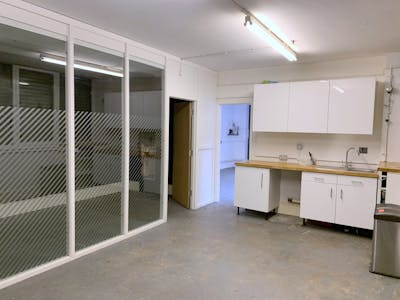Unit 3A - 4A Regent Studios, 8 Andrews Road, London, Industrial To Let - IMG_3507.jpg
