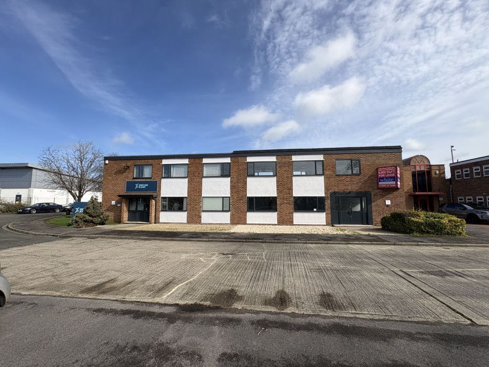 Unit D1 & Unit D2 Telford Road, Bicester, Industrial To Let - IMG_1998.jpg