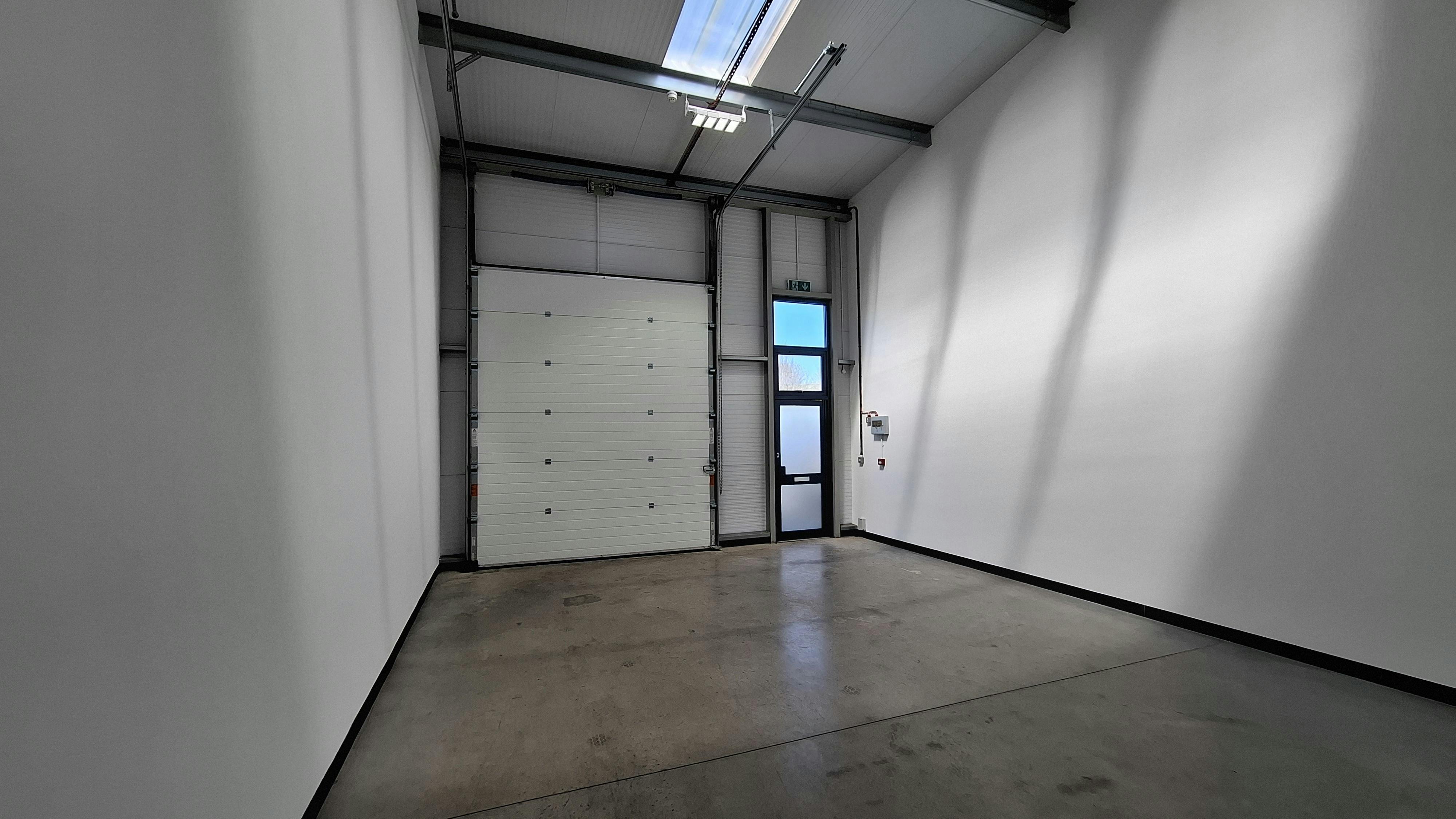 Industrial Unit in Pershore - photo 3
