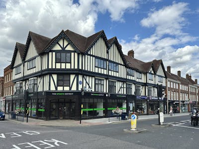 1-2 Hermitage Road, Hitchin, A3 (Restaurants and Cafes) / Bar / Cafe (A1) / Class E Retail / Leisure / Convenience Store / E Class restaurant (with extract) / E Class Retail / Leisure (no extract - Open A1) / Food & Beverage / Leisure / Restaurant / Restaurant / Cafe / Retail / High Street Retail / Retail - In Town / Showroom / Wellbeing To Let - IMG_0502.JPG