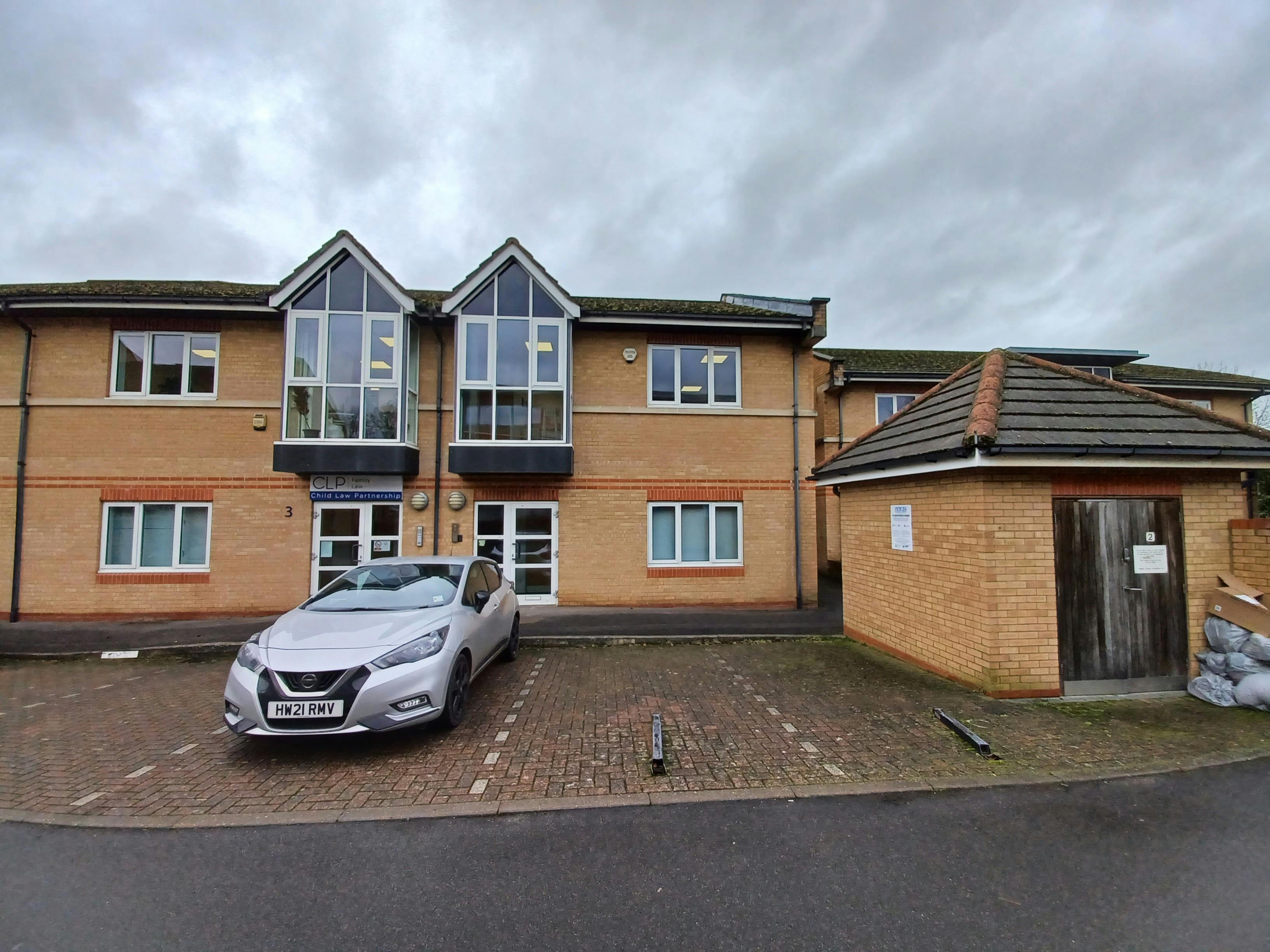 Office in Guildford - photo 2