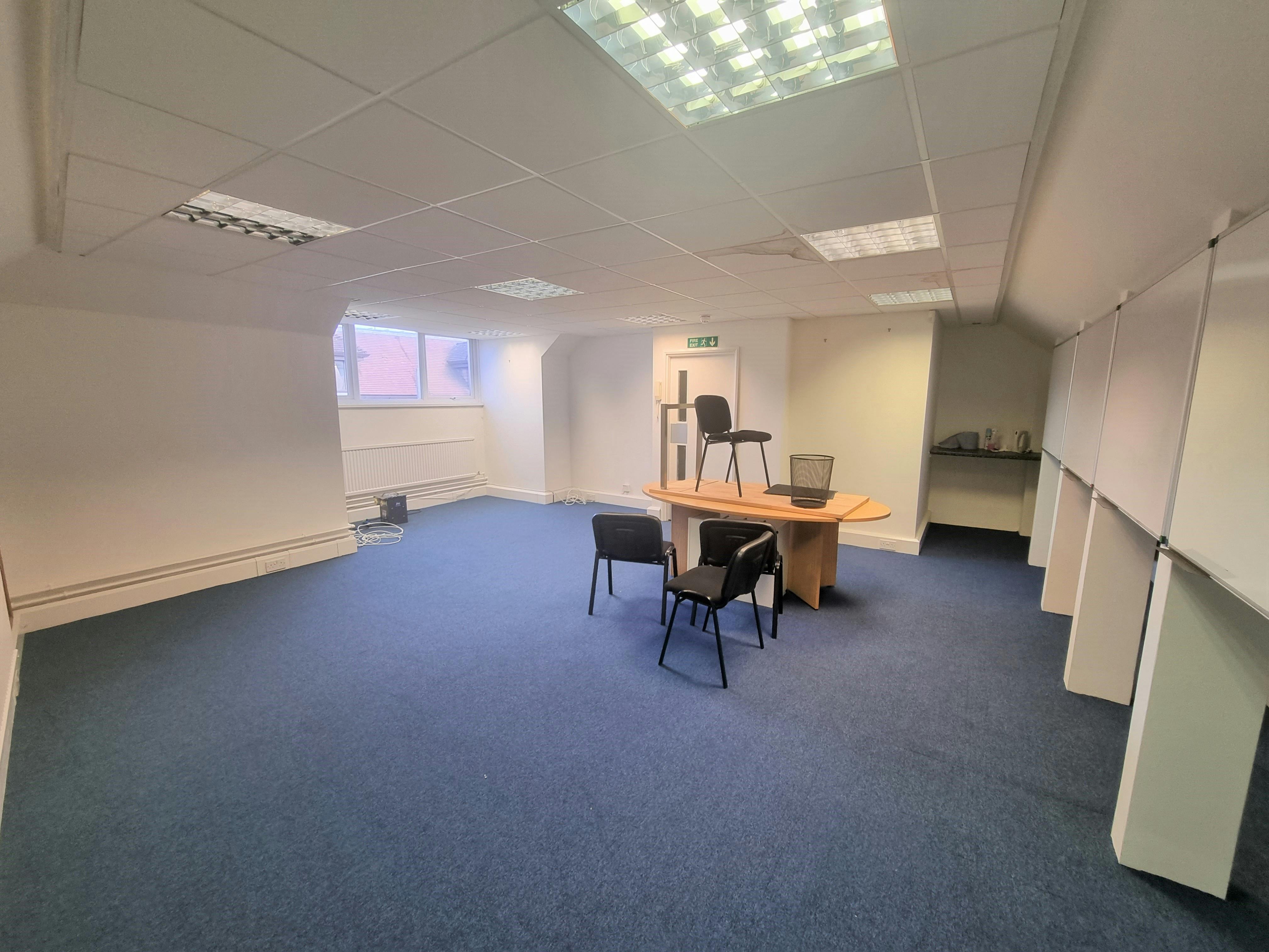 Sanford House, Horsham, Office To Let - 5.jpg