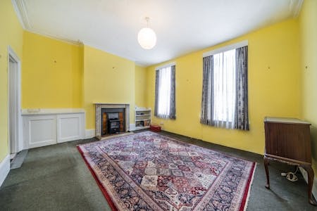 255 Gray's Inn Road, WC1X, London, Office / Residential To Let - 255 Grays Inn Road  Bright Living Room With Fireplace And Large Windows.jpg