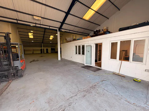 Unit 16 Progress Road, Leigh-On-Sea, Industrial To Let - WhatsApp Image 2026-06-09 at 10.08.00 AM.jpeg