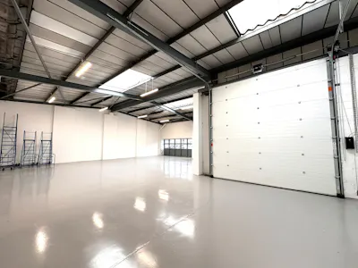 Unit 14, 77 Latimer Road, North Kensington, Industrial / Leisure To Let - IMG_0078.JPEG