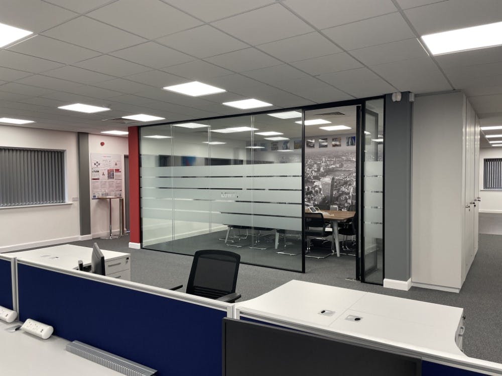 Office in Cheadle - photo 3