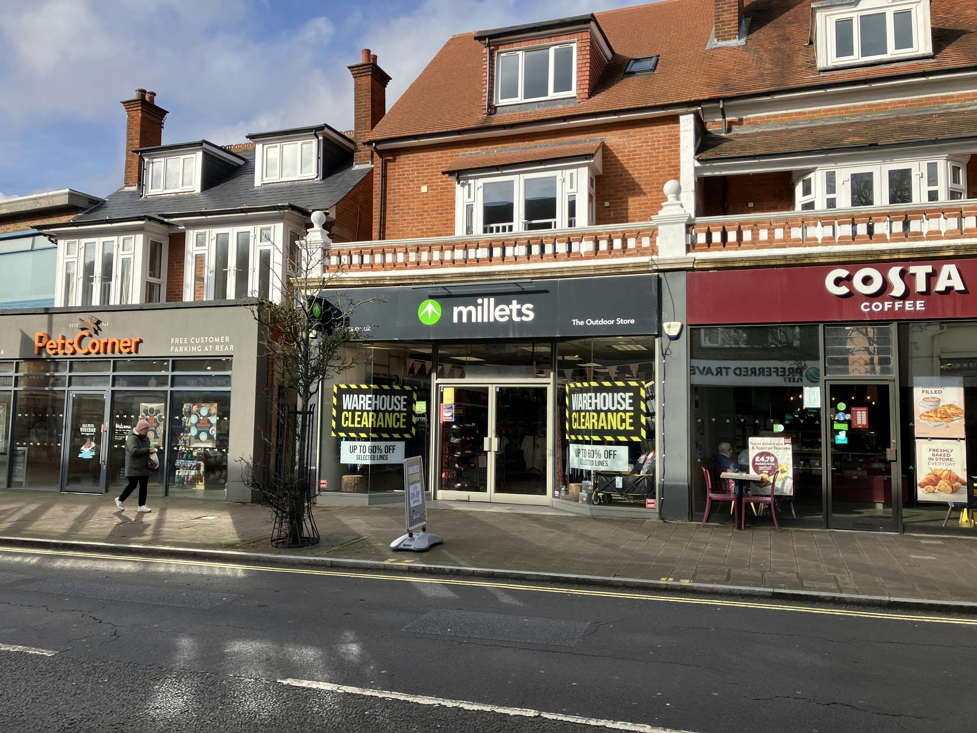 158 Fleet Road, Fleet, Retail To Let - IMG_0363.JPG
