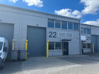Unit 22, Bilton Industrial Estate, Bracknell, Industrial To Let - 25.jpg