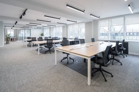 172 Tottenham Court Road, London, Office To Let - CHL76_N97_medium.jpg