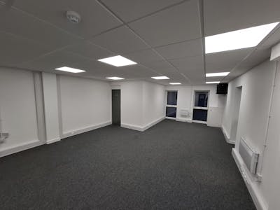 Unit 13, Enterprise Trading Estate, Brierley Hill, Industrial / Industrial/Logistics / Industrial / Storage / Live/Work Unit / Open Storage / Trade Counter / Industrial / Warehouse / Workshops To Let - 20260311_172523.jpg