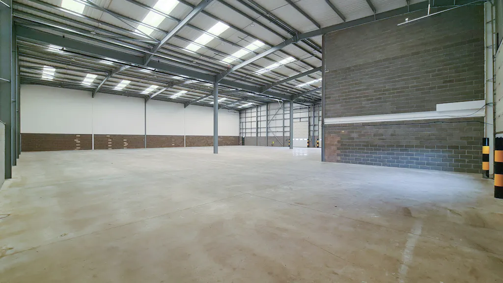 9-WAREHOUSE_0
