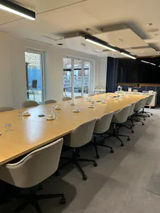 25 Bedford Street, London, Office Lease Assignment - IMG_0516.JPEG