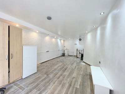 80 Brick Lane, London, Retail To Let - IMG_5509.JPG