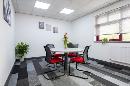 Cliffe Park, Cliffe Park Way, Bruntcliffe Road, Morley, Office To Let - SamT6899.jpg