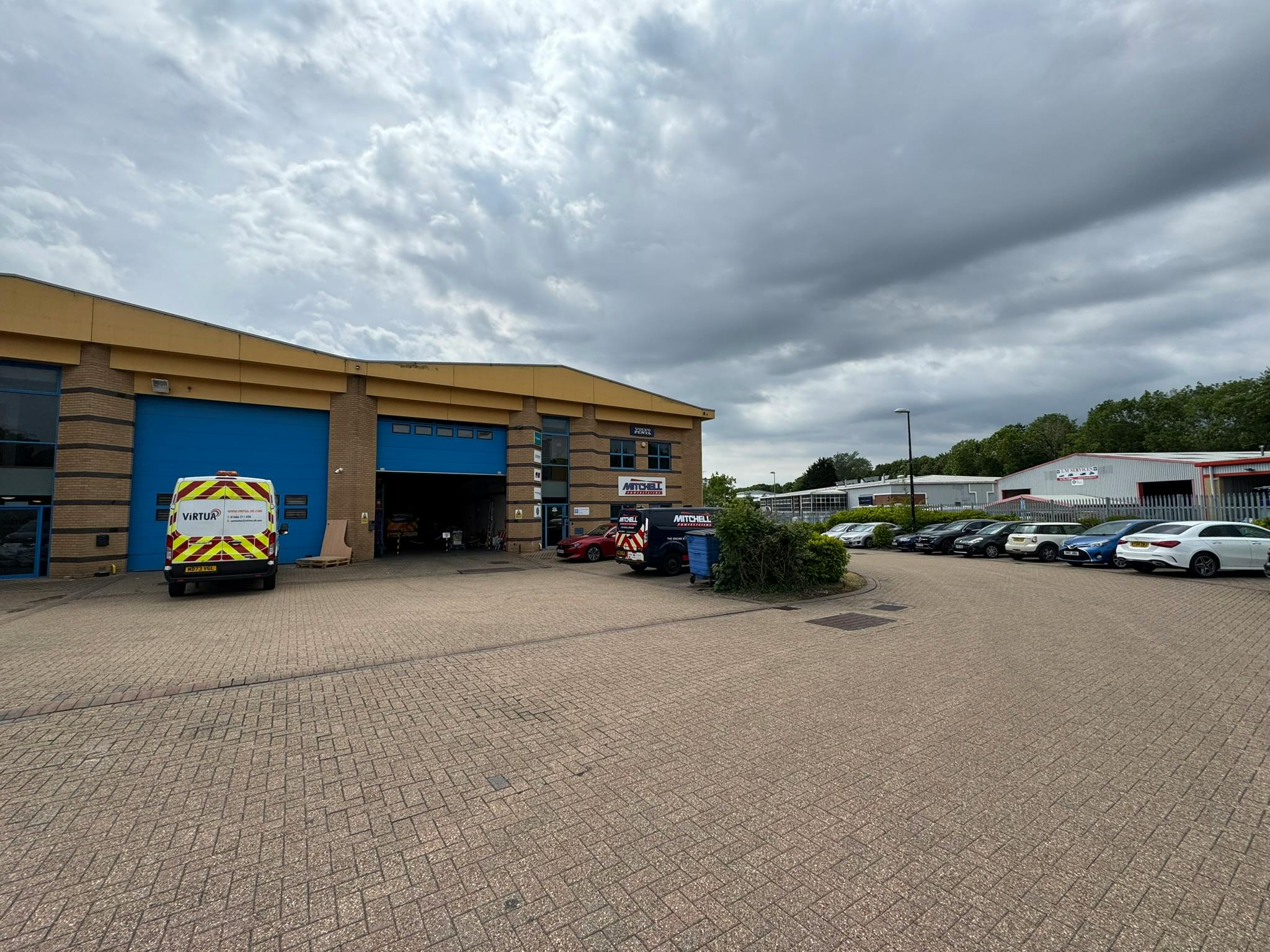 Industrial Unit in Romsey - photo 2