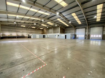 Unit 9, Severnlink Distribution Centre, Chepstow, Industrial To Let - 9 Severnlink 03.jpg