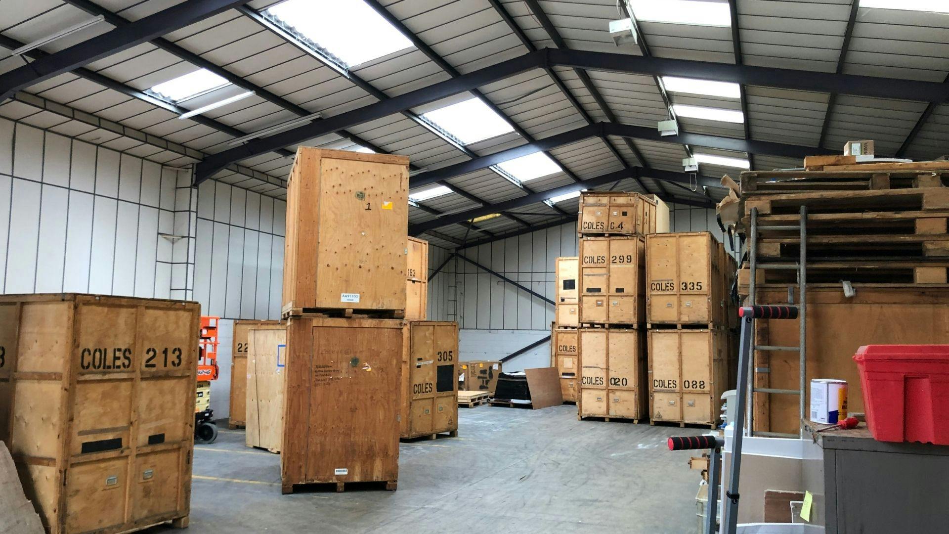 Industrial Unit in London - photo 3