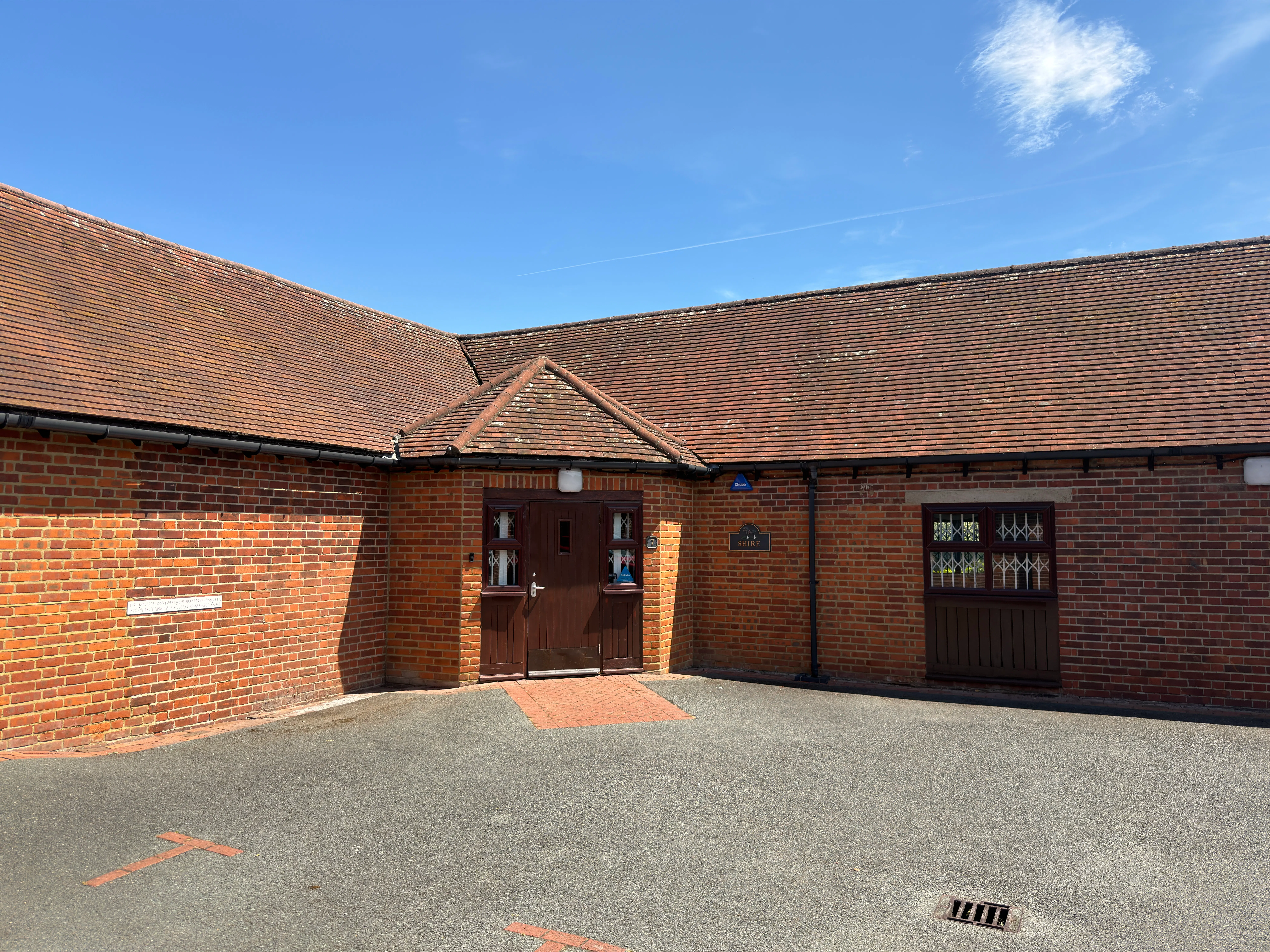 Office Suite, Unit 7 Lidstone Court, Slough, Offices To Let - 20260706_121631070_iOS.jpg