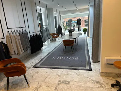 26 Water Lane, Wilmslow, High Street Retail Lease Assignment - PHOTO-2026-07-26-20-50-35 5.jpg