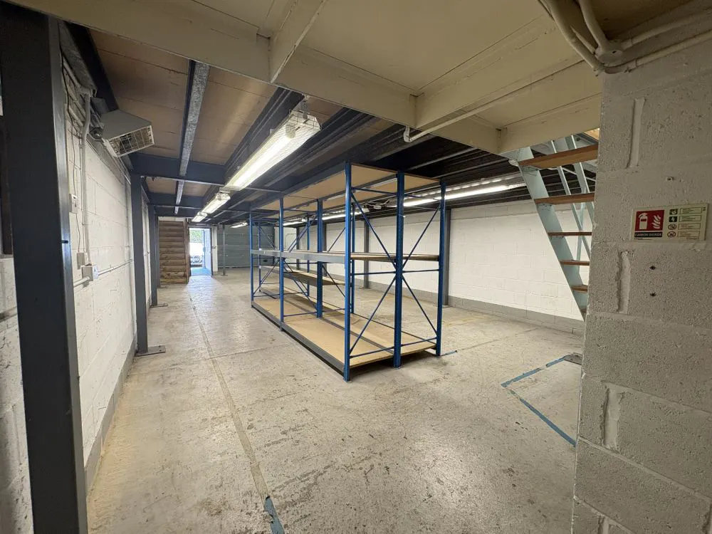 2 Avonbury Court, Brackley, Industrial For Sale - IMG_3335.jpg